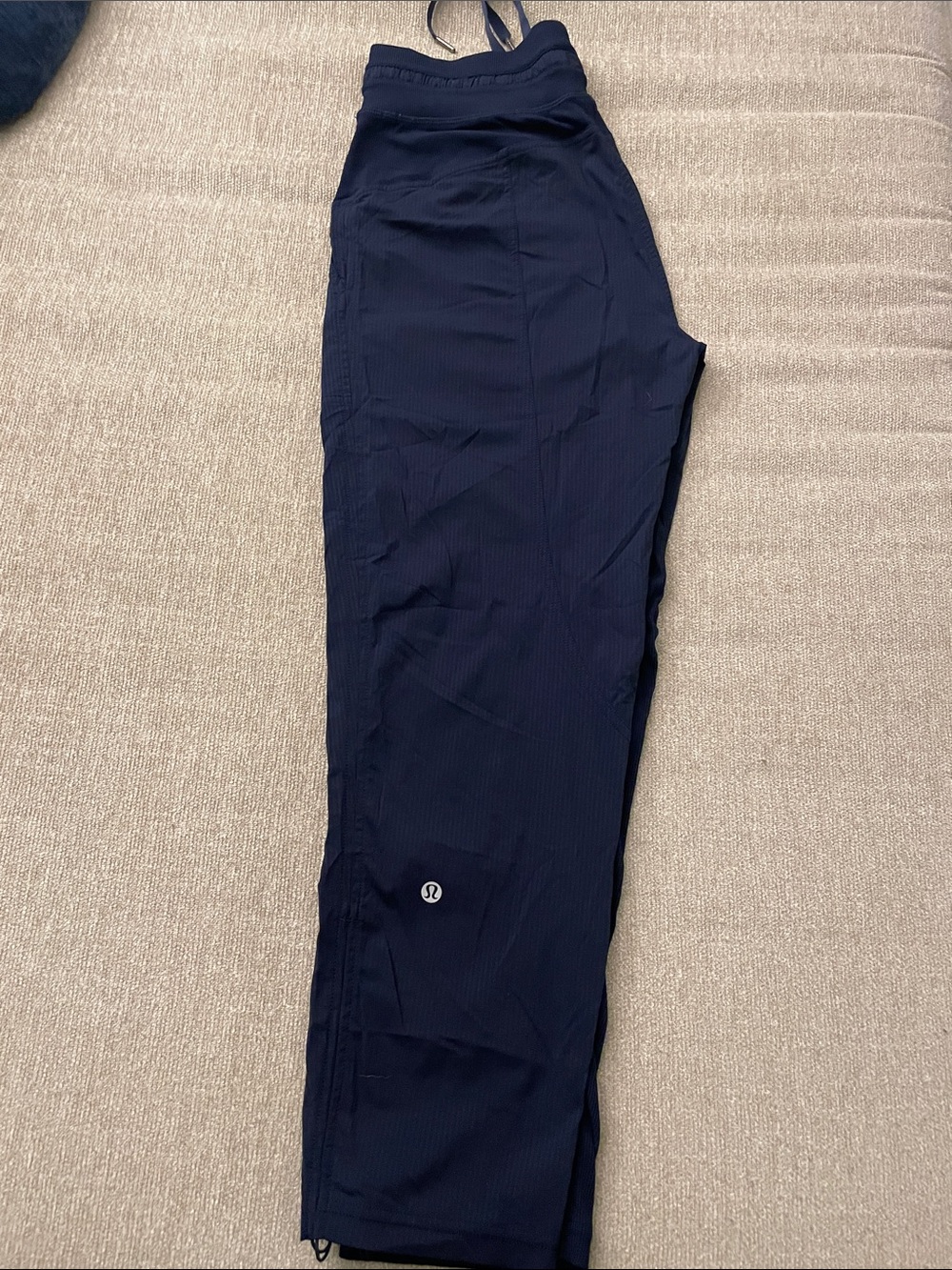 lululemon athletica women’s Navy Slim Jogger Pants